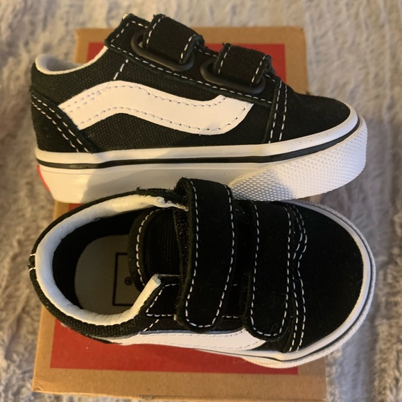 size 2 infant vans